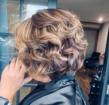 Hair Salon in Point Cook