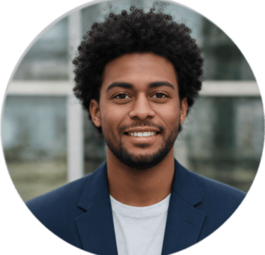 Testimonial avatar (male)