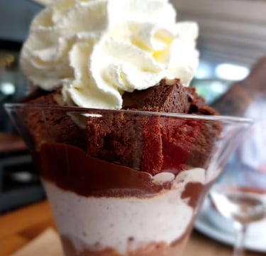 Dessert du restaurant le Meltin, le chocolat liegeois