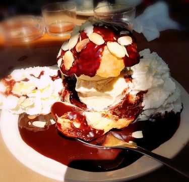 Dessert du restaurant le Meltin, les profiteroles