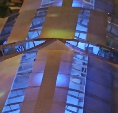 Maquete física com paisagismo para compreensão da implantação