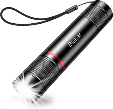 Blukar Linterna LED Recargable 2000 Lúmenes color negro 
