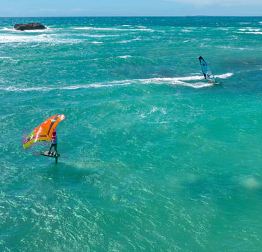 Windsurf Madagascar Ecole de windsurf Baie de Sakalava Diego-Suarez