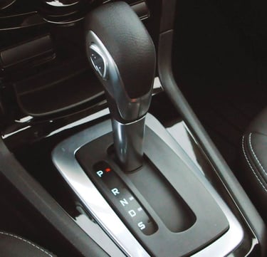 leva cambio automatico nell'officina Spione