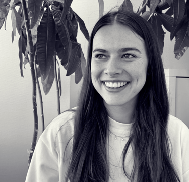 Laura Bellec, spécialiste communication et réseaux sociaux