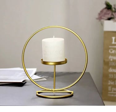 Brass rounded candle stand