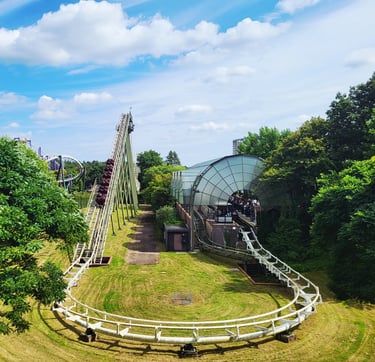 big loop vekoma roller coaster heide park