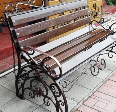 Herrería con madera