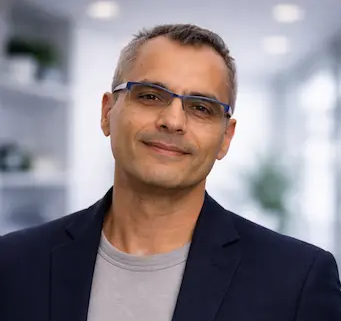 Mauricio Co-fundador · Estrategia de Marketing Legal