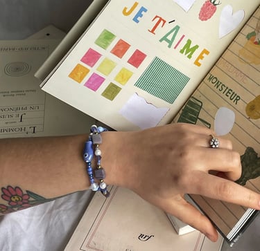Bracelet artisanal en perles pastel – Ysalie