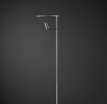 Lámpara de pie NUA con diseño minimalista y luz direccional, ideal para lectura