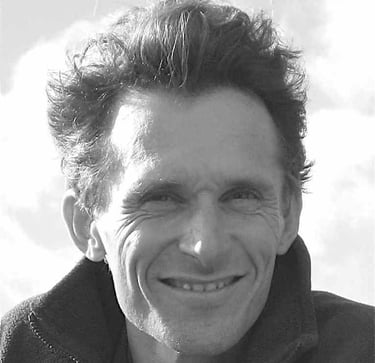 Portrait de Jean Patrice Veilhan, meublé de tourisme confort et lumière