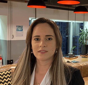 Natália Montserrat, advogada sócia de PRSL