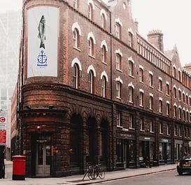 royal square Complete Commercial