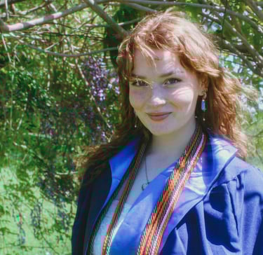 Graduation photo of senior in Northern Virginia, aesthetic portrait at golden hour