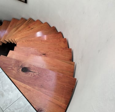 Escalera de madera