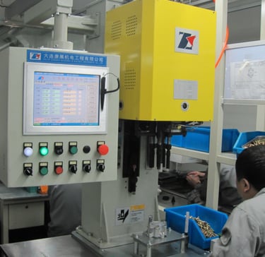 torque tightening machine