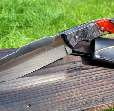 Exemple de couteau utilitaire réalisé par Aywi Coutellerie