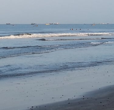 Many activities, water sports and beach side games at Ladghar beach home stay