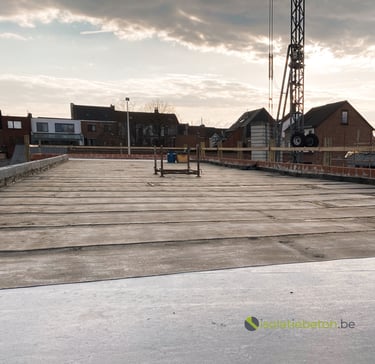 Hellingsbeton, roofing, schuimbeton nieuwbouw