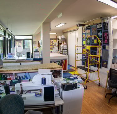 Studio-Left