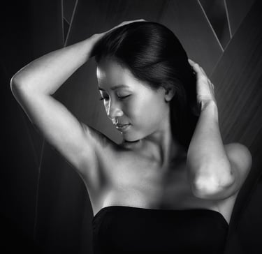 Jeune femme asiatique mode beauté photo studio