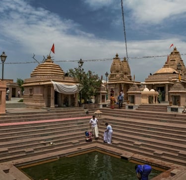 Pilgrims performing Shraddh rituals at Matrugaya temple in Siddhpur, Gujarat