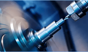 a machine is turning a turning wheel on a machine
