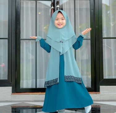 kids abayas. kids jilbab. abayas for kids
