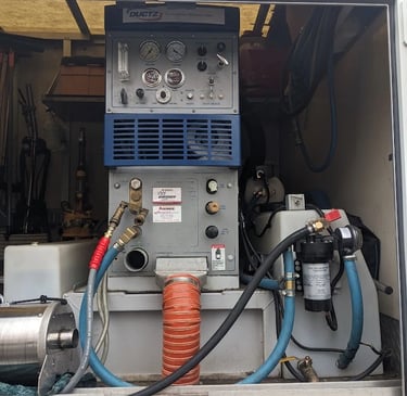 Truck-mounted steam cleaning hot water extraction machine - Grossbusters