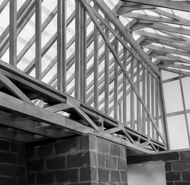 Holdbare løsninger, der beskytter og forskønner din bygning – fra facadebeklædning til tagudskiftnin