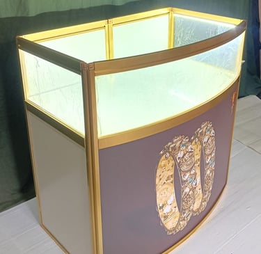 Curved Folding Jewelry Counters