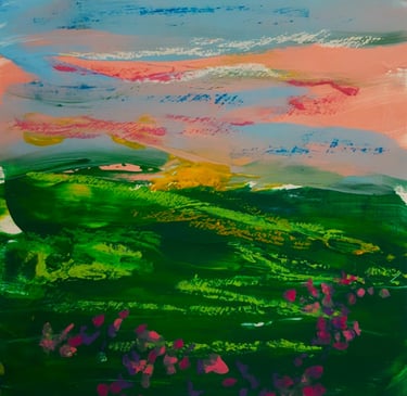 Rosa Himmel über einer Blumenwiese. Abstrakte darstellung, kräftige Farben