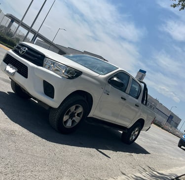 Vehículo pick up usado como empresa de logística ligera en Monterrey