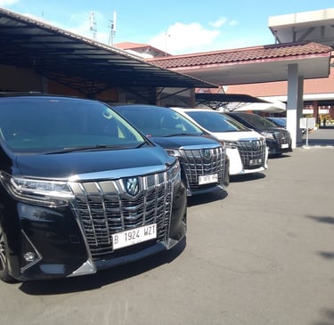 pelayanan vip dengan toyota alphard