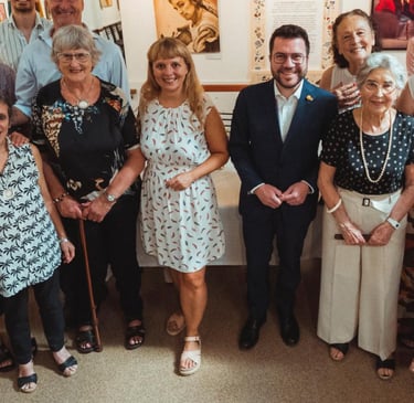 visita del presidente de la generalitat y miembros del casal