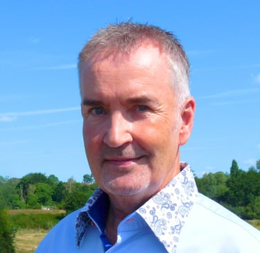 Ian Franklin – The English Therapist. Accredited clinical hypnotherapist and mental wellness coach t