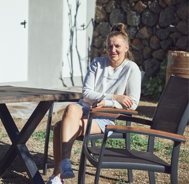 Mediaescort founder Anastasia Safronova oversees the client's filming process.