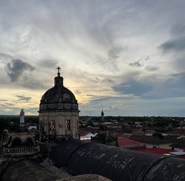 Nicaragua Granada Iglesia La Merced Reisen Umweltfreundeundlich