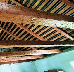 Knoxville, TN Travel - Ramsey House built by hand tools to hewn the round logs into square beams
