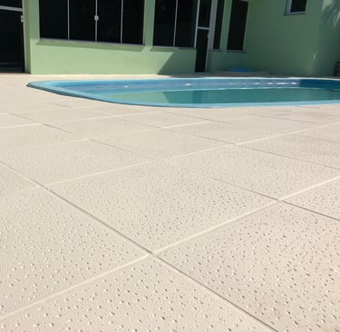 Bordas atérmicas para piscina