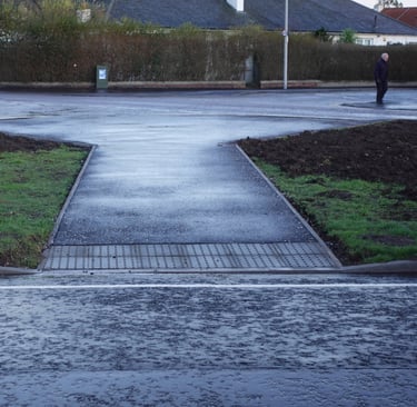 Junction Balgreen Road and Glendevon Park Edinburgh