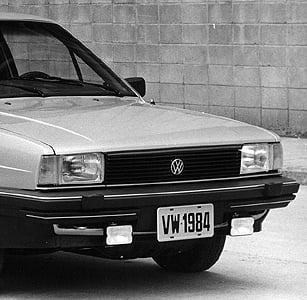 VW Santana dos anos 80