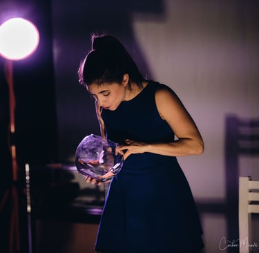 Paulina Orduño en "Intentos para deshacerse del dolor"