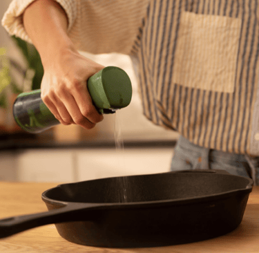 Refillable Glass Oil Spritzer