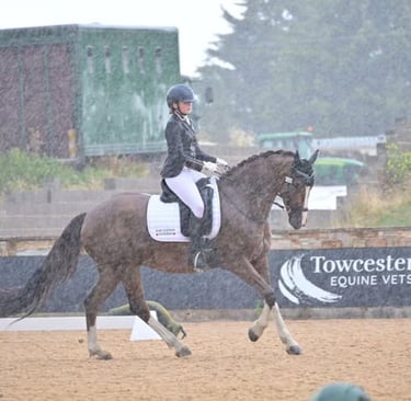 Rosie Shaw on her horse