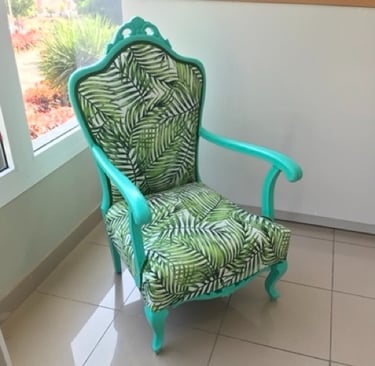 Reparación integran de sillón y tapicería que intentó realizar el cliente. La Laguna. Tenerife.