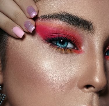 kosmetikausbildung-in-bayern Kosmetikausbildung Nageldesign Fußpflege Wimpernstylist Wimpern