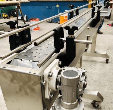 a machine that is sitting on a table