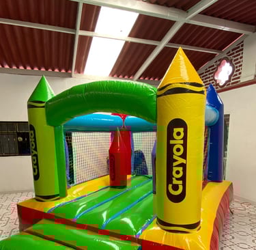 Venta de Inflables Niño y Niña de Entrega inmediata www.sillasymesasfiestasdelsol.com
